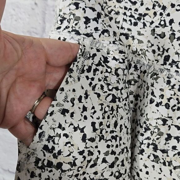 NWOT Old Navy High-Waisted PowerSoft Crop Jogger Pants Cheetah Legging Active - Picture 7 of 13